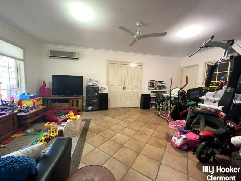 2 Box Street, Clermont QLD 4721