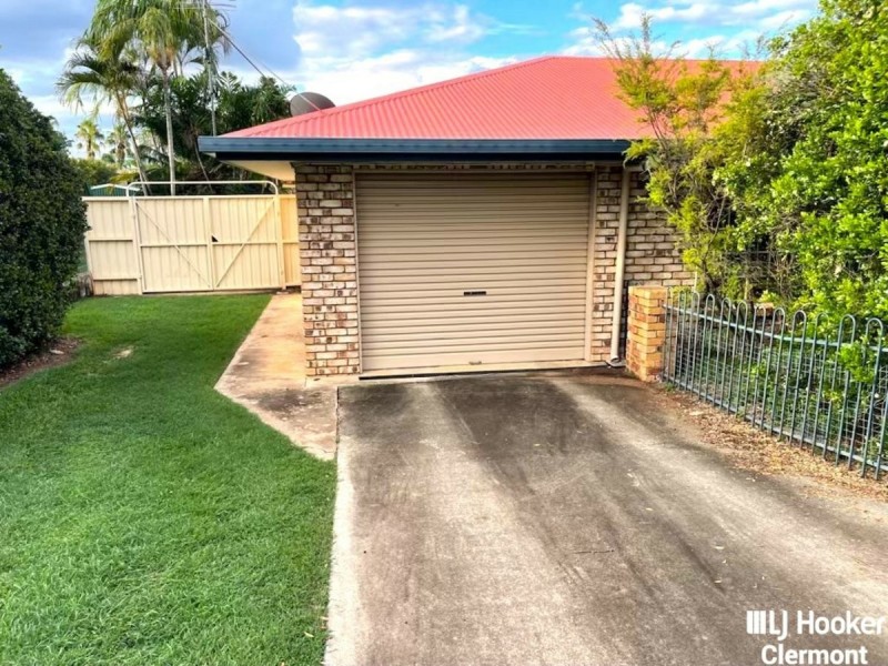 2 Box Street, Clermont QLD 4721