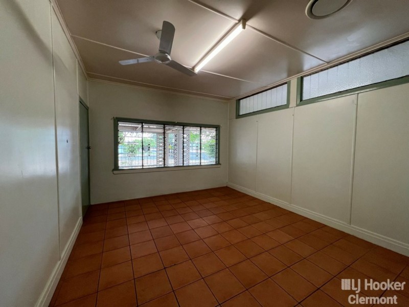 68 Capricorn Street, Clermont QLD 4721