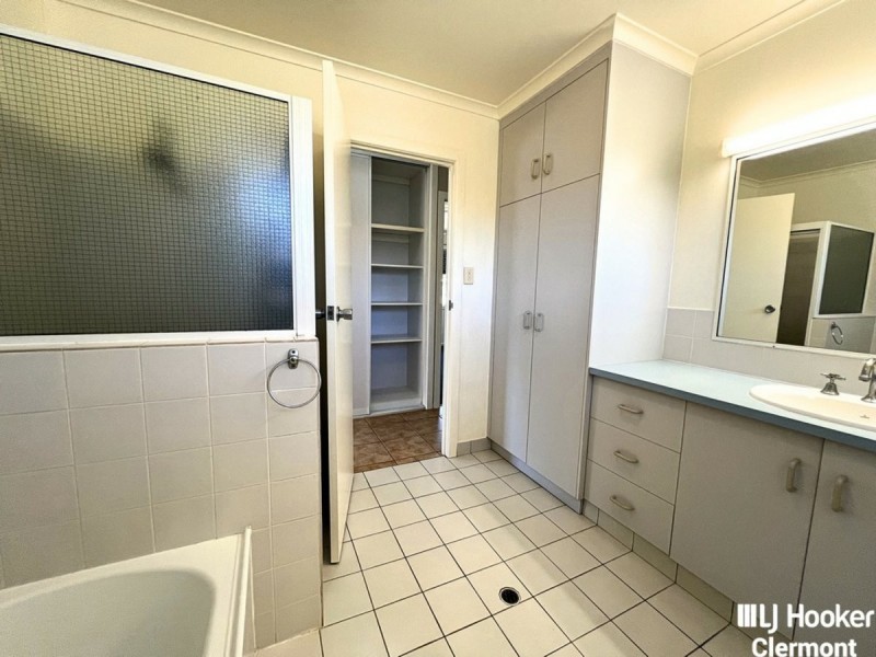 37 French Street, Clermont QLD 4721