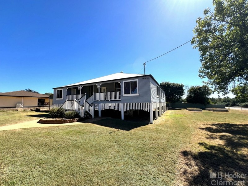 2 Sirius Street, Clermont QLD 4721