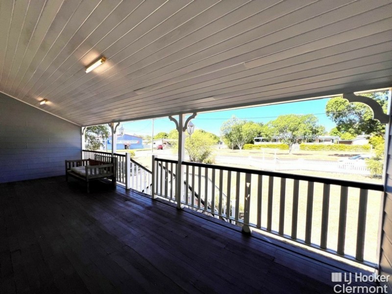 2 Sirius Street, Clermont QLD 4721