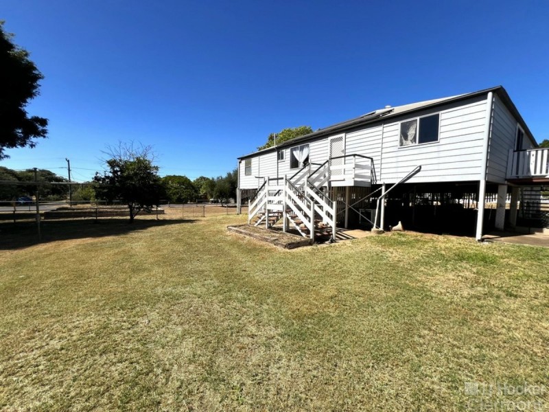 2 Sirius Street, Clermont QLD 4721