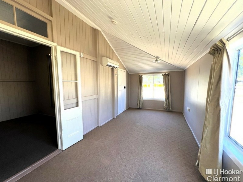 2 Sirius Street, Clermont QLD 4721