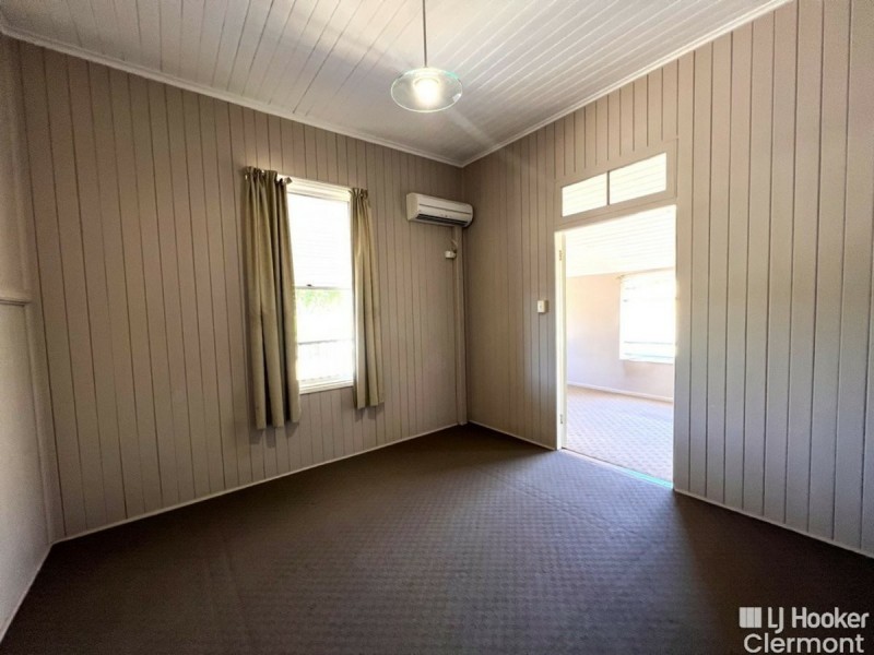 2 Sirius Street, Clermont QLD 4721