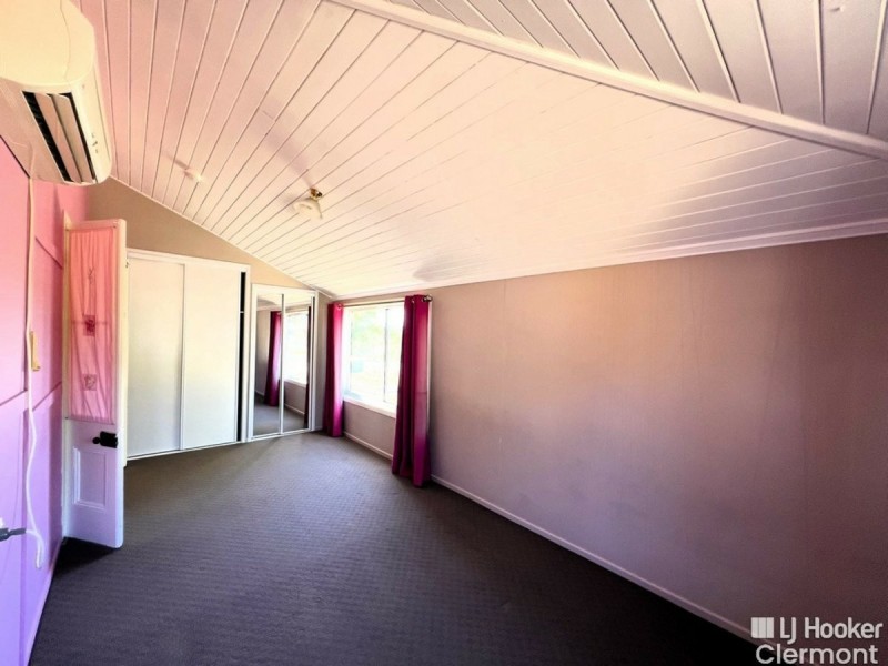 2 Sirius Street, Clermont QLD 4721