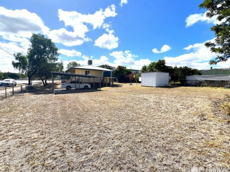 39 Beatty Street, Clermont QLD 4721