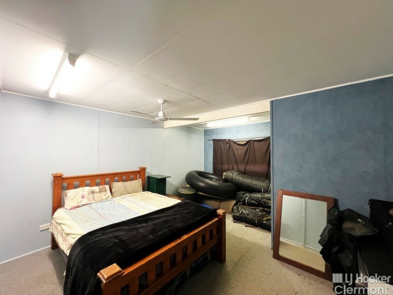 8 Kitchener Street, Clermont QLD 4721