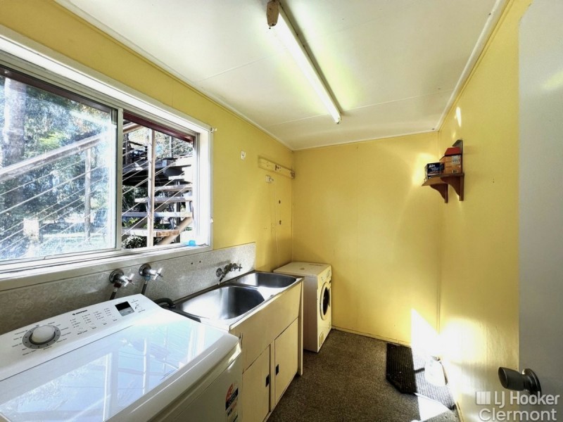 8 Kitchener Street, Clermont QLD 4721