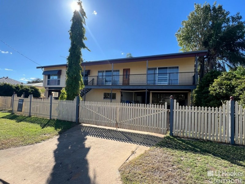 8 Kitchener Street, Clermont QLD 4721