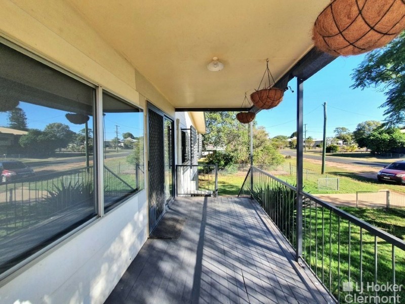 13 Karmoo Street, Clermont QLD 4721