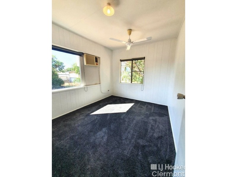 13 Karmoo Street, Clermont QLD 4721