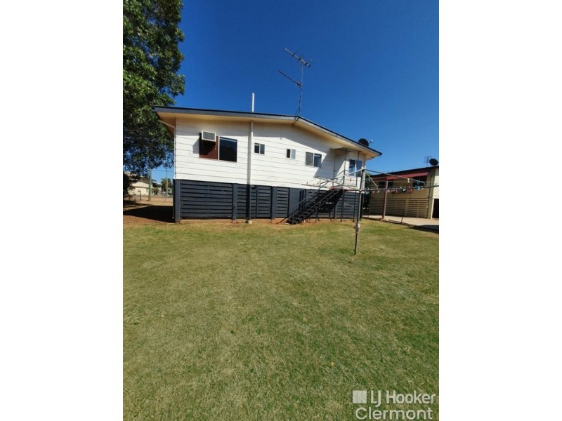 13 Karmoo Street, Clermont QLD 4721