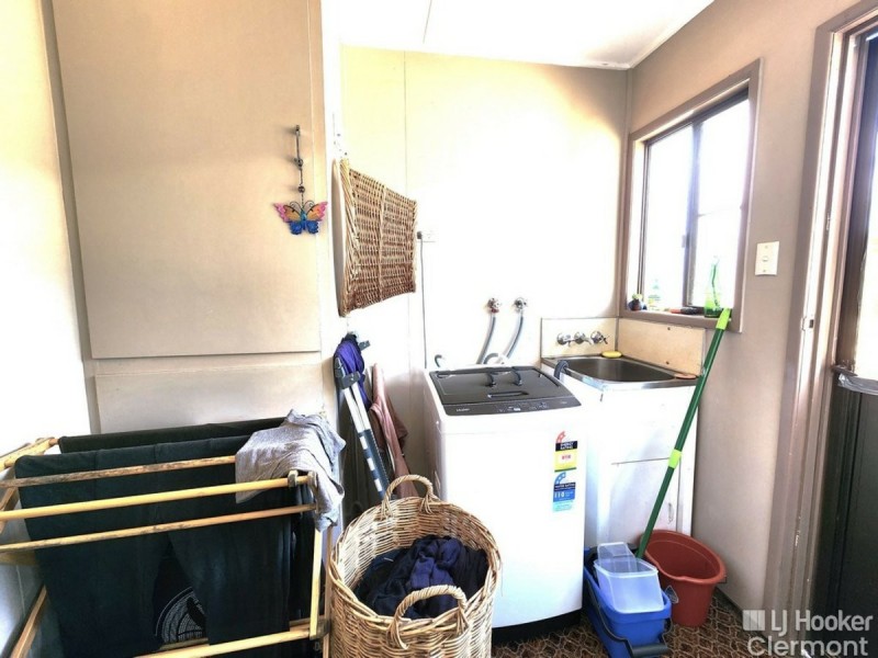 25 Monash Court, Clermont QLD 4721