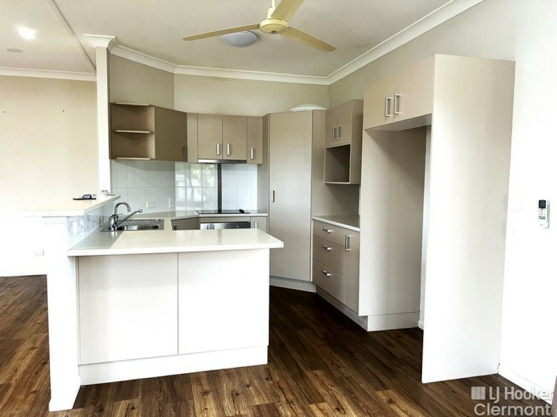 48 Mimosa Street, Clermont QLD 4721