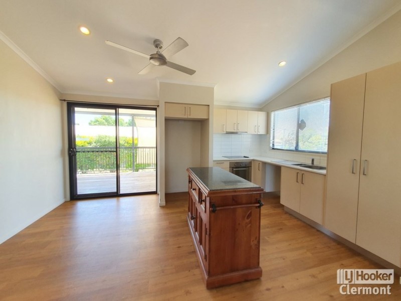 36 East Street, Clermont QLD 4721