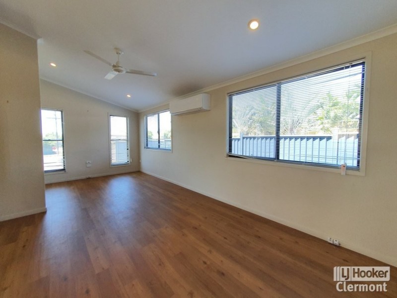 36 East Street, Clermont QLD 4721