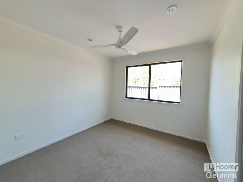 36 East Street, Clermont QLD 4721