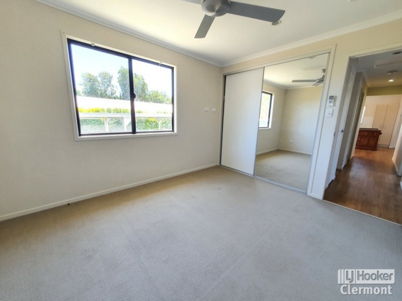 36 East Street, Clermont QLD 4721