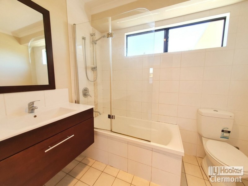 36 East Street, Clermont QLD 4721