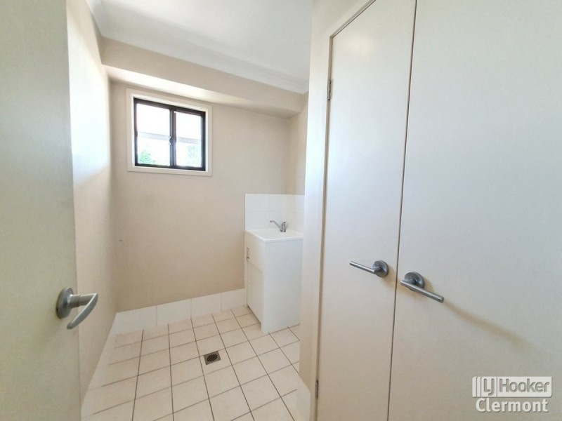 36 East Street, Clermont QLD 4721