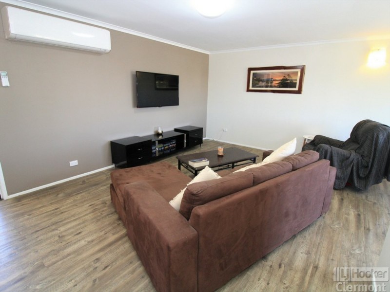 6 Blamey Street, Clermont QLD 4721