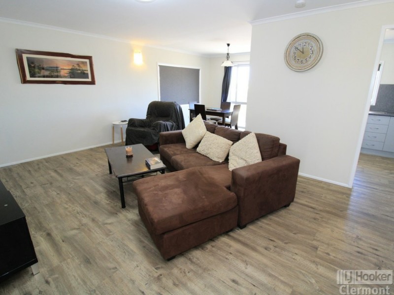 6 Blamey Street, Clermont QLD 4721
