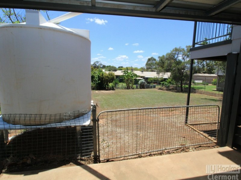 6 Blamey Street, Clermont QLD 4721