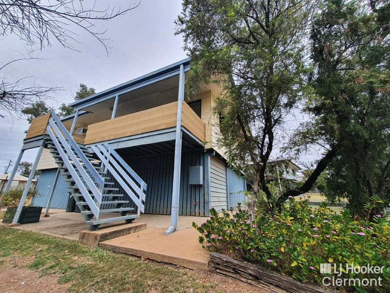 7 Carina Crescent, Clermont QLD 4721