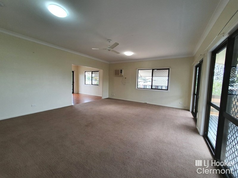 7 Carina Crescent, Clermont QLD 4721