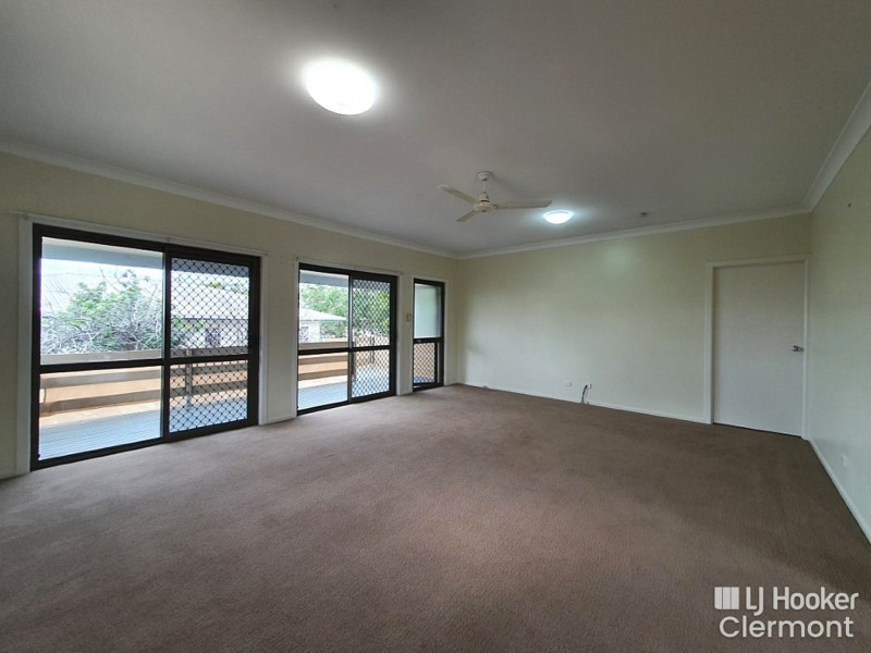 7 Carina Crescent, Clermont QLD 4721