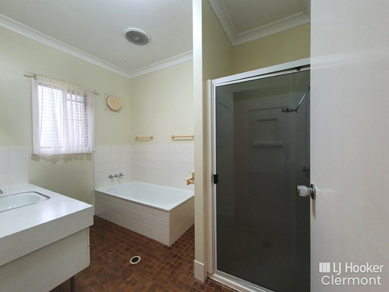 7 Carina Crescent, Clermont QLD 4721