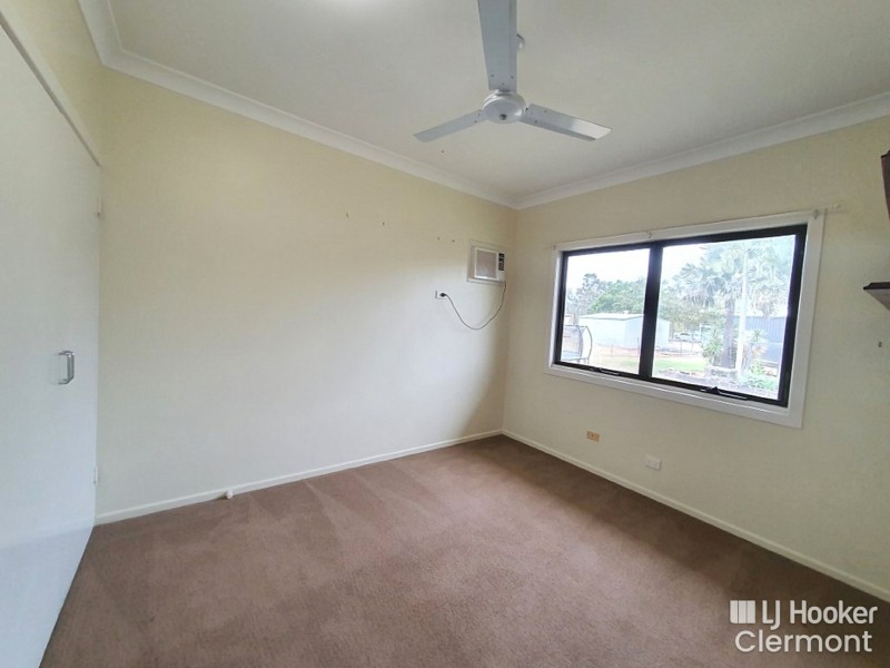 7 Carina Crescent, Clermont QLD 4721