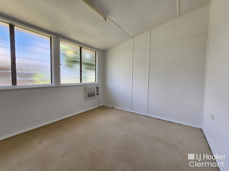 15 Haig Street, Clermont QLD 4721