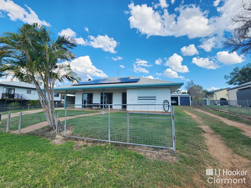 11 Carina Crescent, Clermont QLD 4721