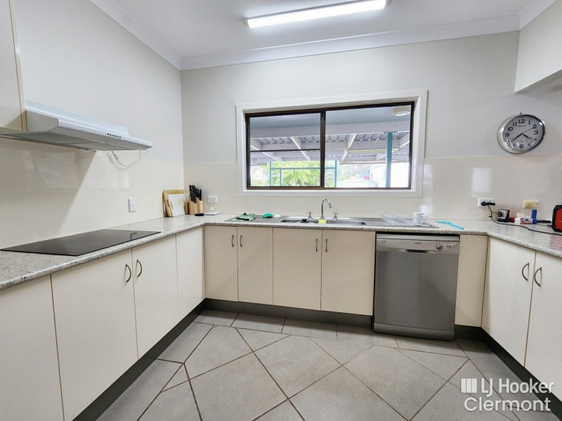 11 Carina Crescent, Clermont QLD 4721