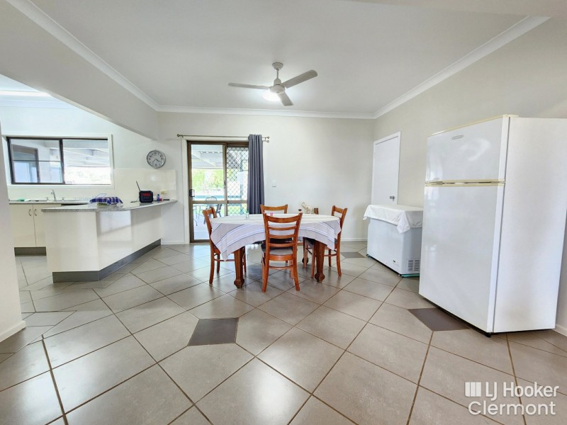 11 Carina Crescent, Clermont QLD 4721