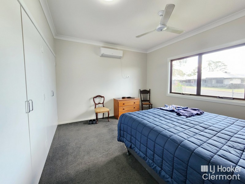 11 Carina Crescent, Clermont QLD 4721