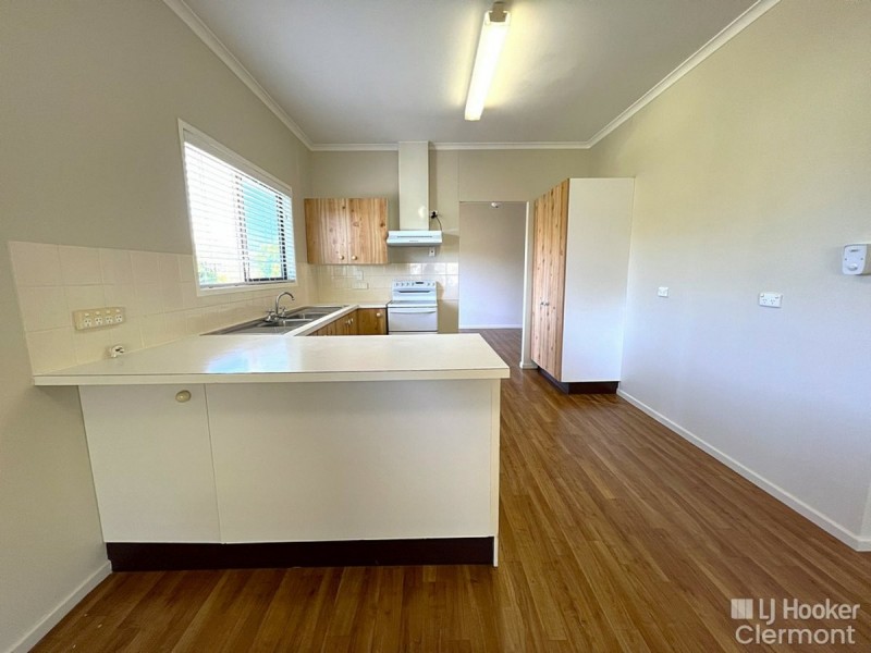6 Mimosa Street, Clermont QLD 4721