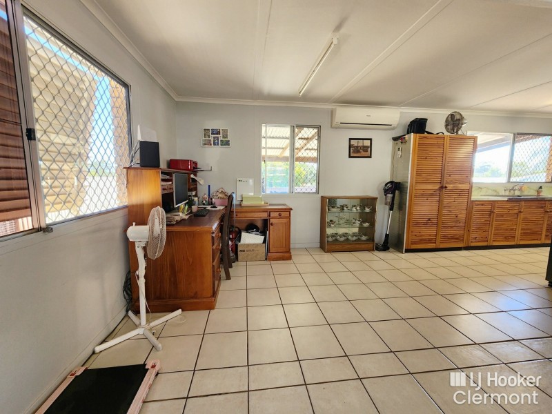 14 Blamey Street, Clermont QLD 4721