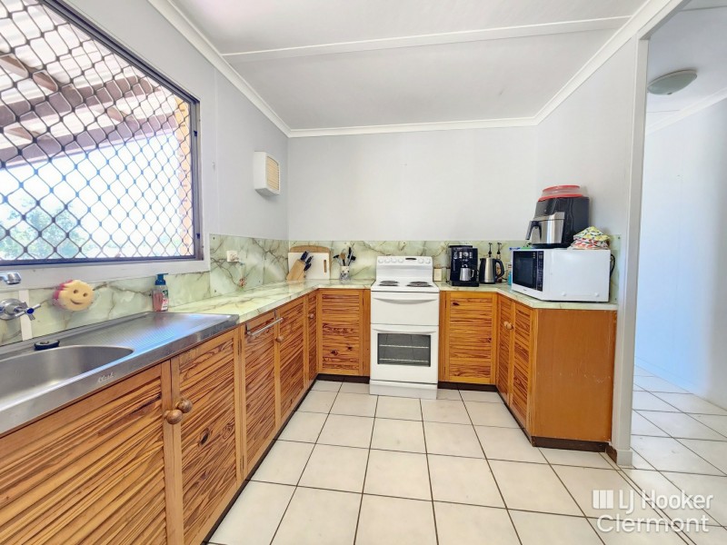 14 Blamey Street, Clermont QLD 4721