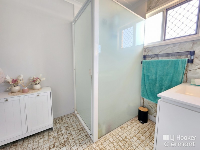 14 Blamey Street, Clermont QLD 4721