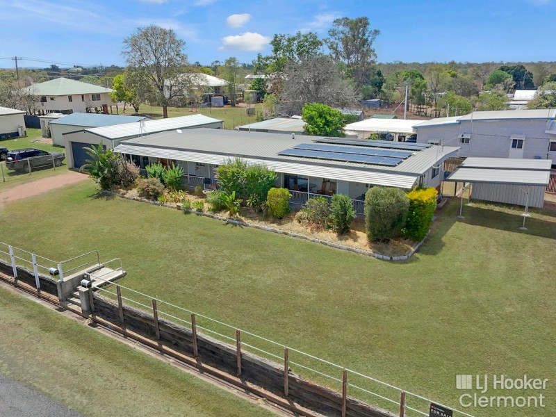 Units 1 & 2/20 Frederick Street, Clermont QLD 4721