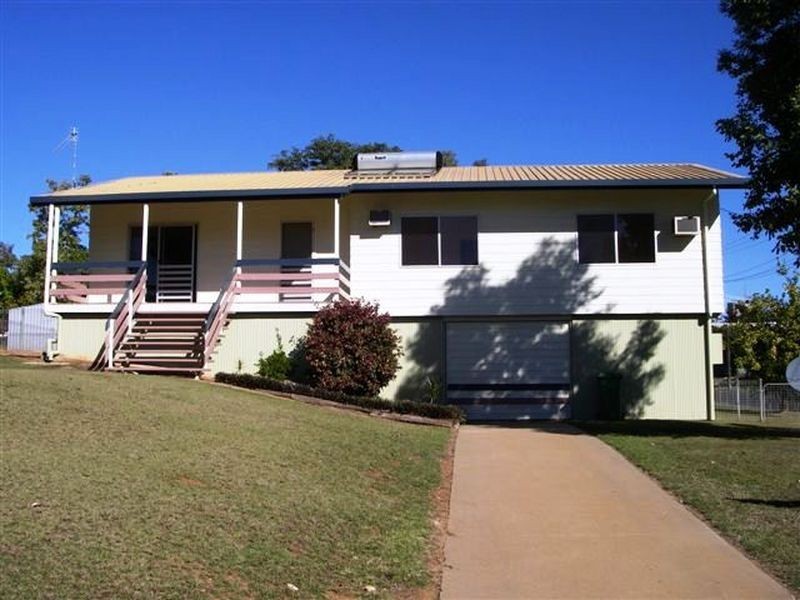 29 Blair Street, Clermont QLD 4721