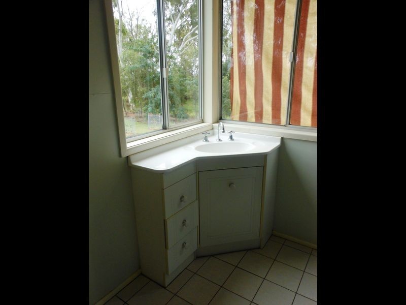 70 Cotton Patch Lane, Clermont QLD 4721