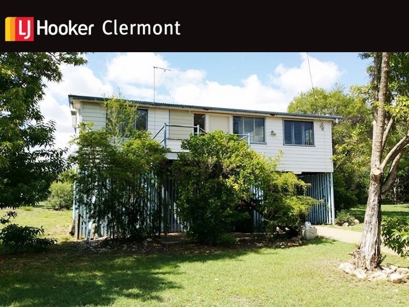 8 Herring Court, Clermont QLD 4721