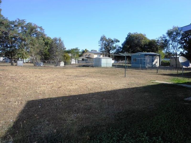 63 Box Street, Clermont QLD 4721