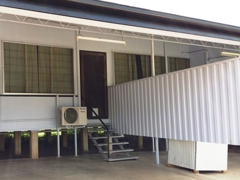 Unit 2/6 East Lane, Clermont QLD 4721