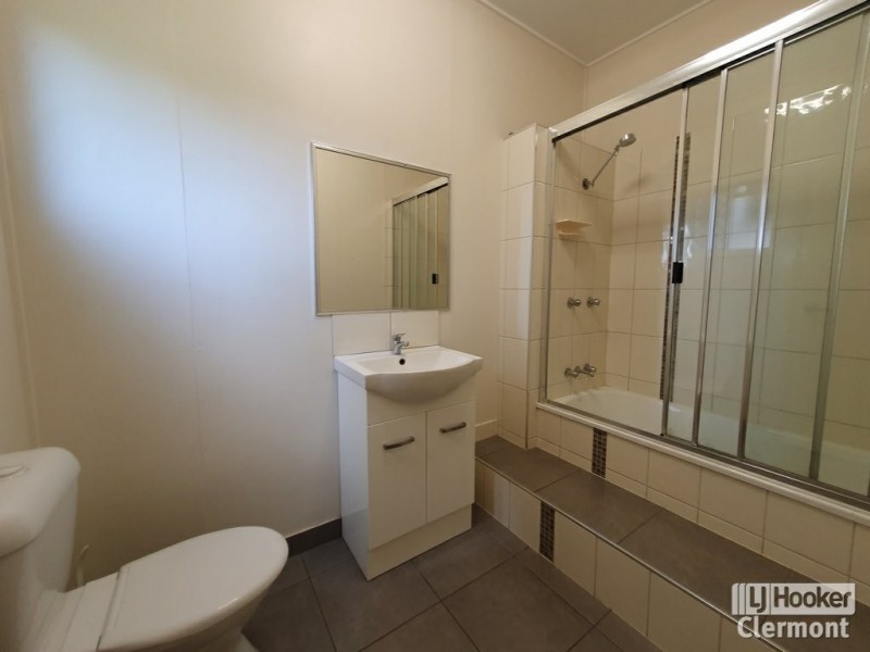 15 Box Street, Clermont QLD 4721