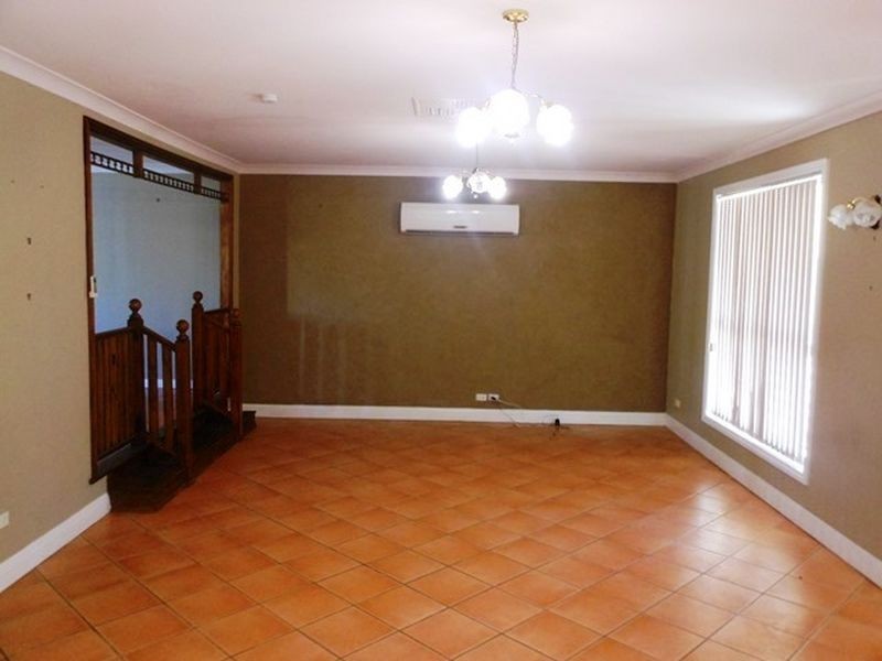 5 Herring Court, Clermont QLD 4721